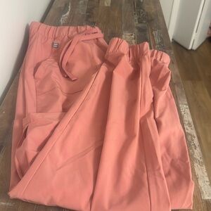 Hanes  medium women’s scrub jogger pink